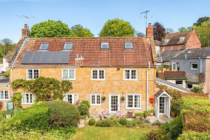 3 Bedroom Semi Detached House For Sale In Beaminster, DT8