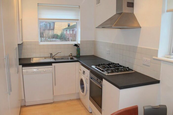 2 Bedroom Maisonette To Rent In Parkfields Avenue, London, SW20