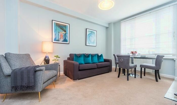 1 Bedroom Flat To Rent In Hill Street, London, W1J