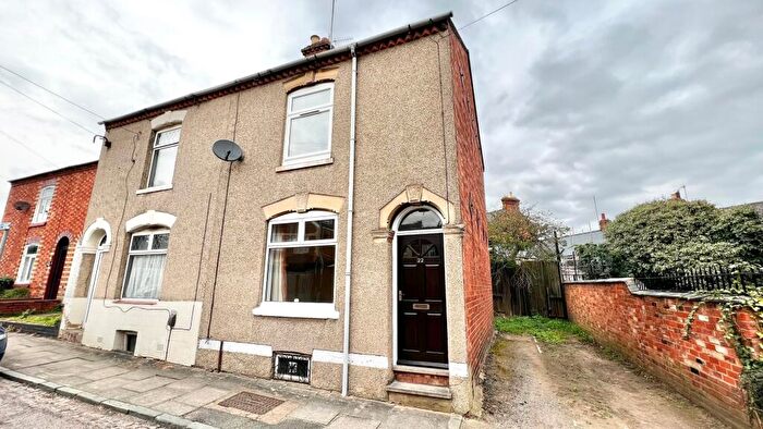 2 Bedroom House To Rent In Sandhill Road, Northampton, NN5