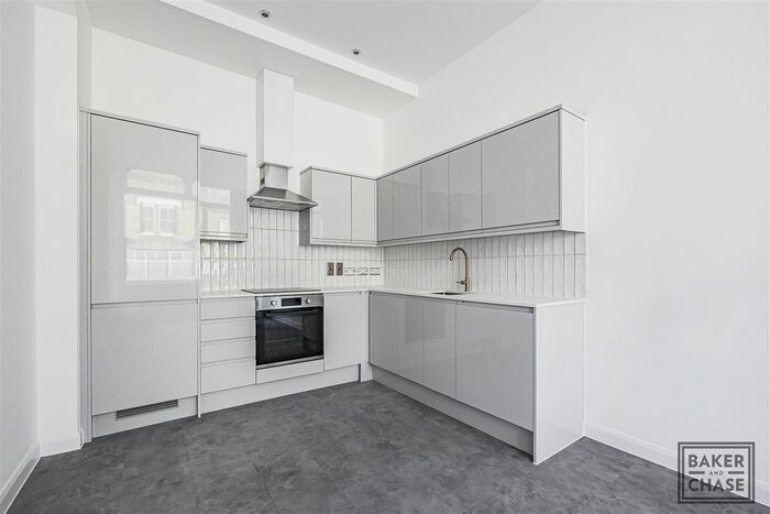 1 Bedroom Flat To Rent In High Road, Bruce Grove, London, N17