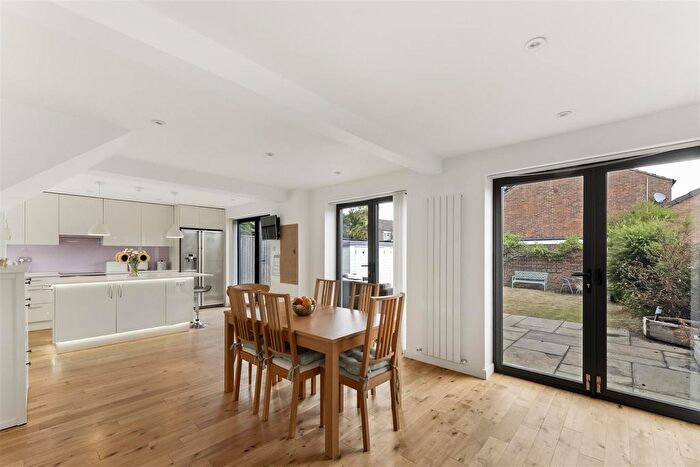 4 Bedroom Terraced House For Sale In Yeoman Gardens, Paddock Wood, TN12