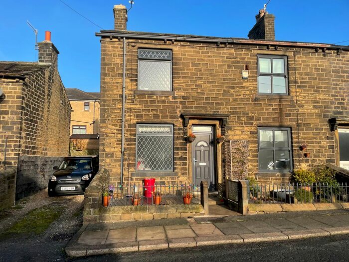 2 Bedroom Property To Rent In Church Street, Oakworth, Keighley, BD22