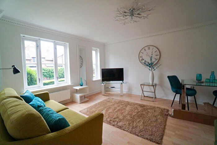 1 Bedroom Flat To Rent In Towergate, Chester, Cheshire, CH1