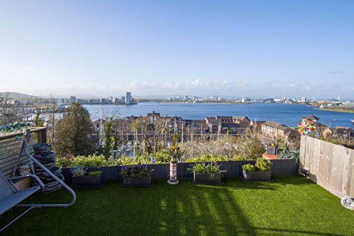 2 Bedroom Flat For Sale In Vista Court, Northcliffe Drive, Penarth, CF64