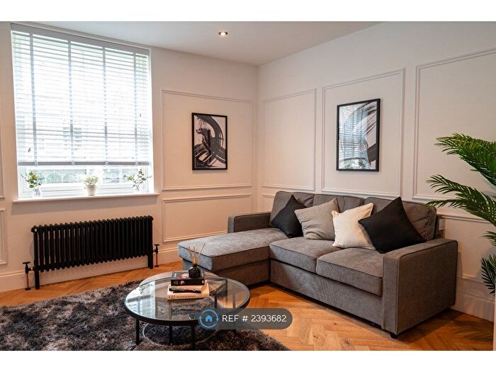 2 Bedroom Flat To Rent In Vicar Lane, Leeds, LS1