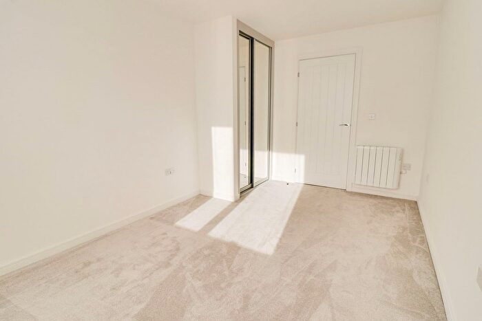 1 Bedroom Flat For Sale In Morton Peto Road, Bishop's Stortford, CM23