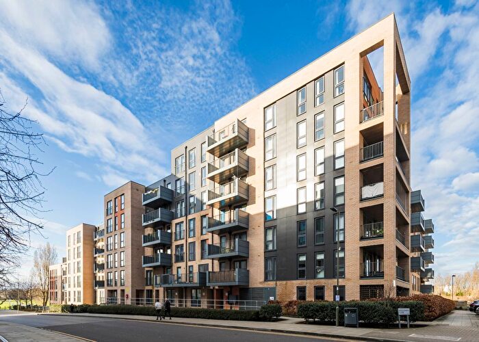 2 Bedroom Flat To Rent In Charcot Road, London, NW9