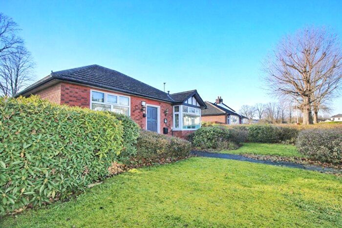 3 Bedroom Detached Bungalow For Sale In Wood Lane, Ashton-under-Lyne, Greater Manchester, OL6