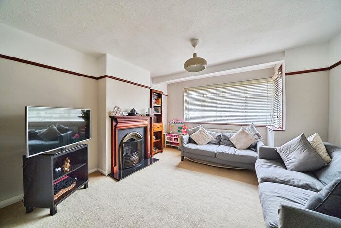3 Bedroom Semi-detached House For Sale In Stanford Road, London, SW16