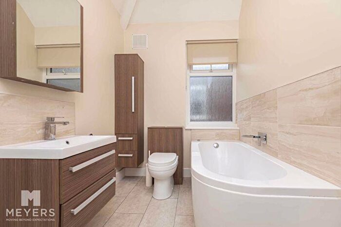 2 Bedroom Apartment To Rent In Haven Court, Marine Road, Southbourne, BH6