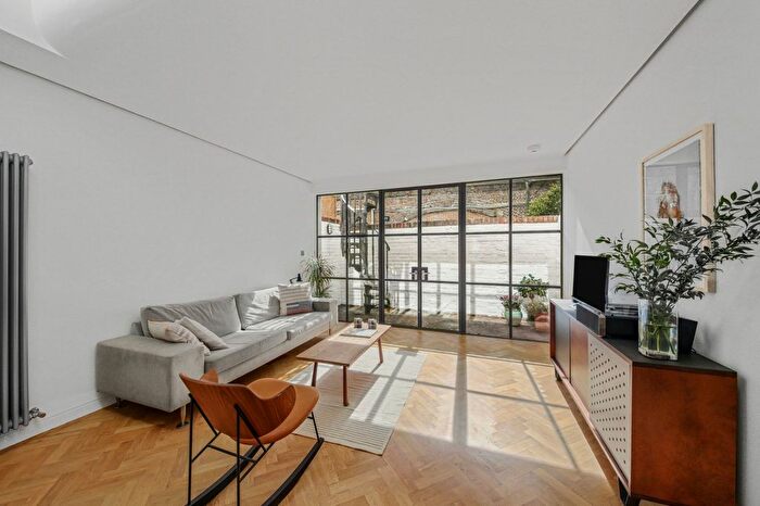 4 Bedroom Terraced House For Sale In Rousden Street, Camden Town, NW1