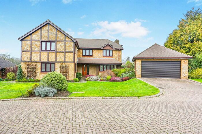 5 Bedroom Detached House For Sale In Villiers Grove, Cheam, SM2