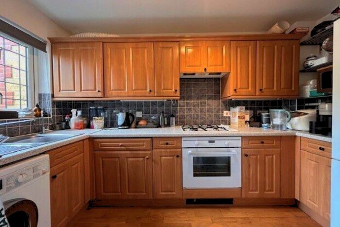 2 Bedroom Property To Rent In Strathcona Gardens, Woking, GU21