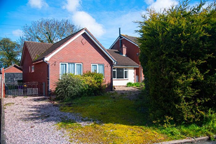 3 Bedroom Detached Bungalow For Sale In Harrington Heath, Telford, Shropshire, TF5