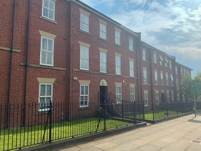 2 Bedroom Apartment To Rent In Upper Parliament St, L8