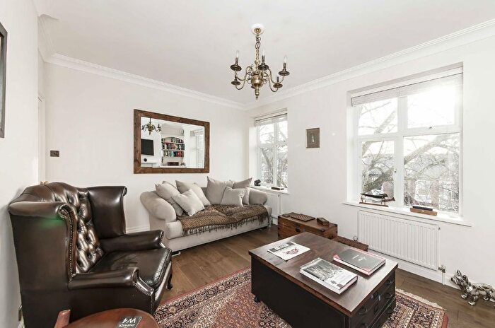 3 Bedroom Flat To Rent In Chiswick High Road, Chsiwick, W4