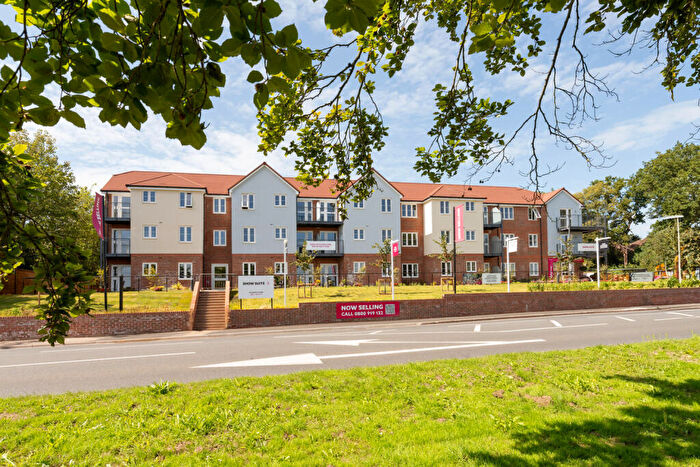 2 Bedroom Retirement Property To Rent In - Merchant Avenue, Exmouth, Devon, EX8