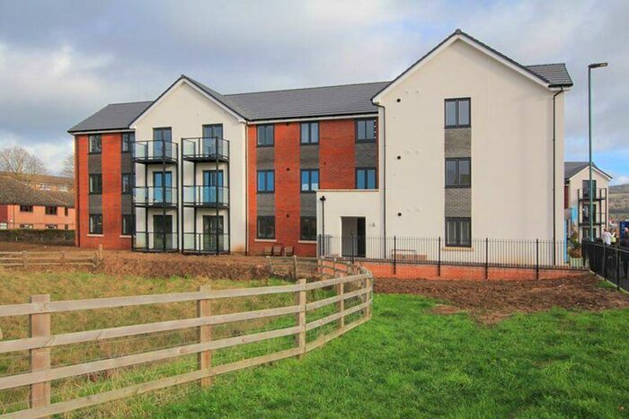 2 Bedroom Apartment To Rent In Ridge Close, Cheltenham, GL52