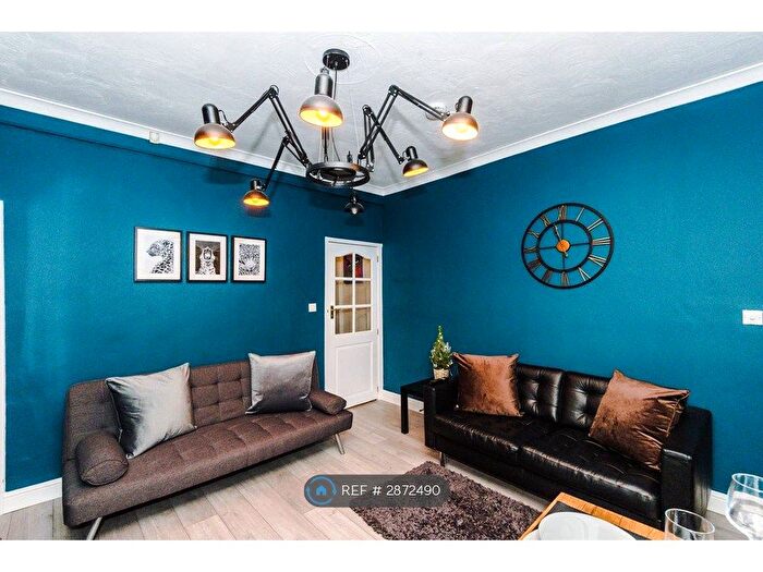 3 Bedroom Terraced House To Rent In Keswick Grove, Salford, M6