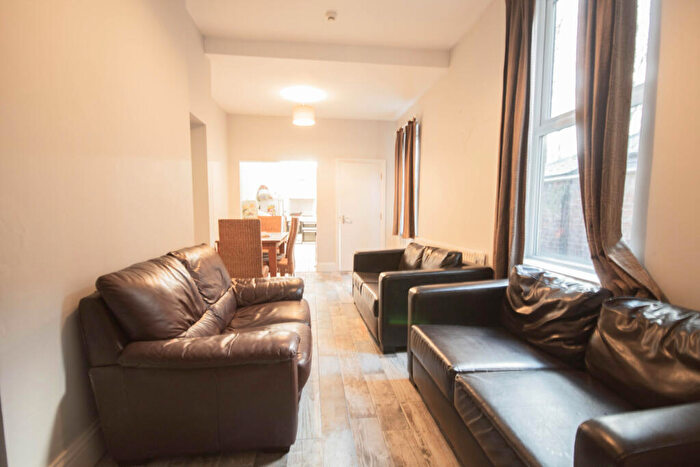 1 Bedroom House Of Multiple Occupation To Rent In Room, Ryde Street, HU5