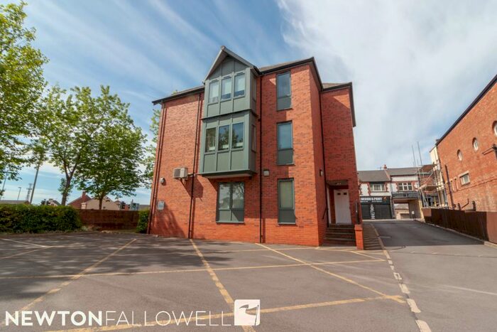 2 Bedroom Flat To Rent In Carolgate Court, Retford, DN22