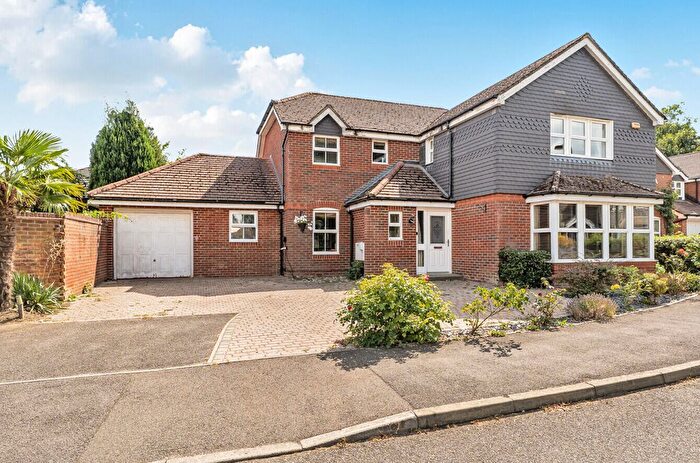 4 Bedroom Detached House For Sale In Dean Way, Storrington, Pulborough, RH20