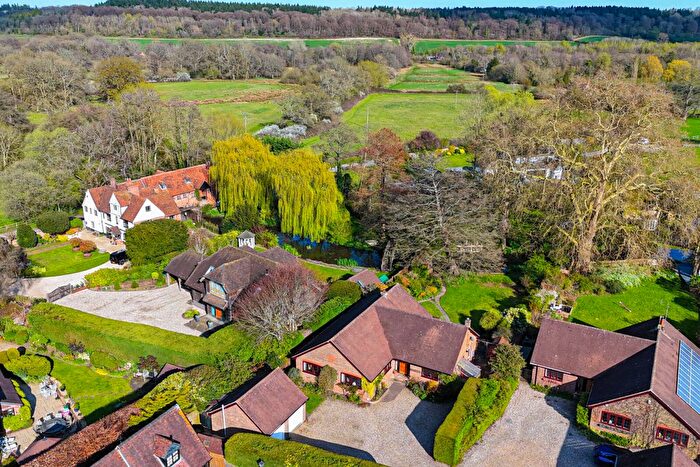 4 Bedroom Bungalow For Sale In Tidmarsh, Reading, Berkshire, RG8