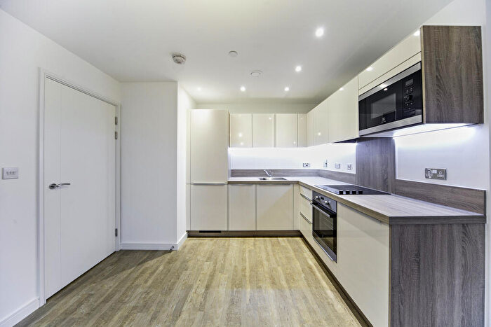 1 Bedroom Apartment To Rent In Roma Corte, Lewisham, SE13