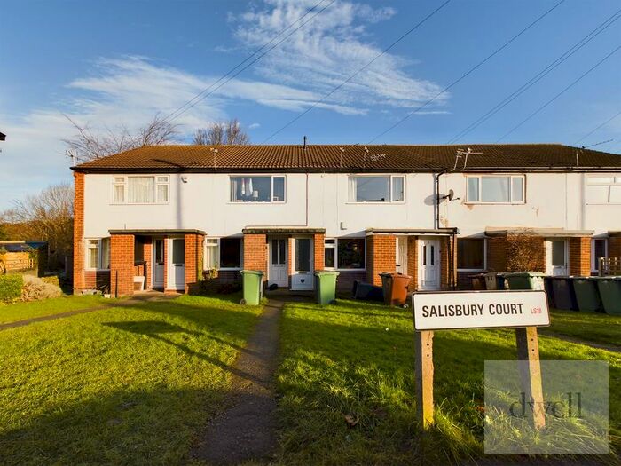 1 Bedroom Apartment To Rent In Salisbury Court, Horsforth, Leeds, LS18