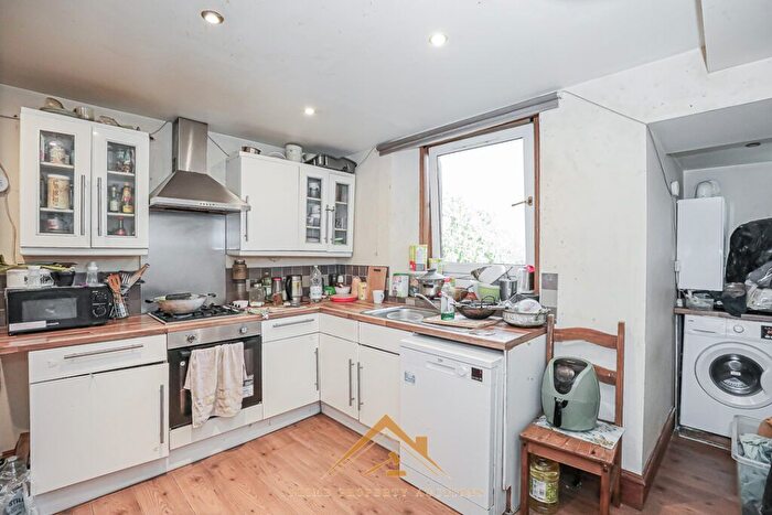 2 Bedroom Flat For Sale In , Portland Street, Second Floor Left, Aberdeen, AB11