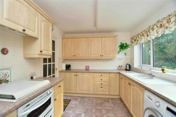 4 Bedroom Semi-Detached House For Sale In The Street, Newnham, Sittingbourne, Kent, ME9