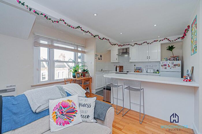1 Bedroom Flat To Rent In Gascony Avenue, London, NW6