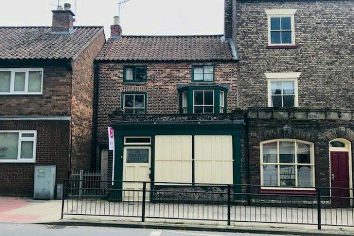 3 Bedroom Property To Rent In Church Street, Malton, YO17