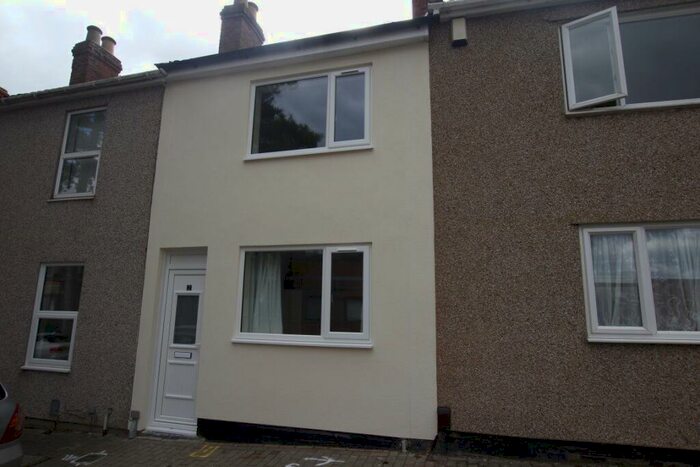 2 Bedroom House To Rent In Cannon Street, Swindon, SN1