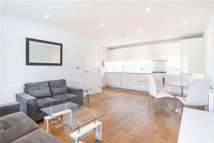 2 Bedroom Apartment To Rent In Heneage Street, Aldgate, London, E1