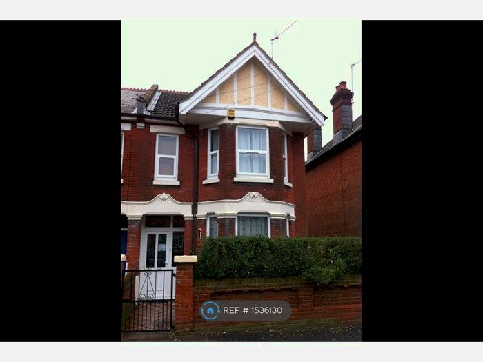 7 Bedroom Detached House To Rent In Highfield, Southampton, SO17