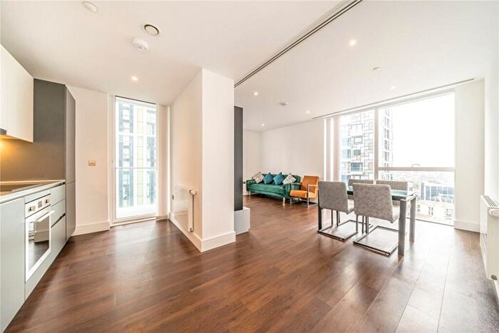 2 Bedroom Flat For Sale In Harbour Way, London, E14