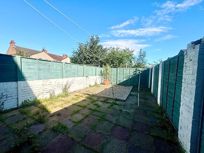 3 Bedroom Terraced House For Sale In Brereton Avenue, Cleethorpes, DN35