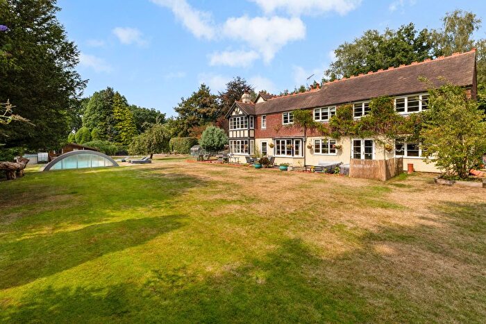 6 Bedroom Detached House For Sale In Headley Fields, Headley, GU35
