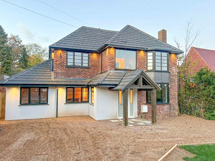 5 Bedroom Detached House For Sale In Oakley Road, Caversham Heights, Reading, RG4