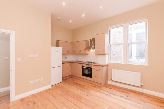 1 Bedroom Flat To Rent In Holloway Road, Holloway, N7