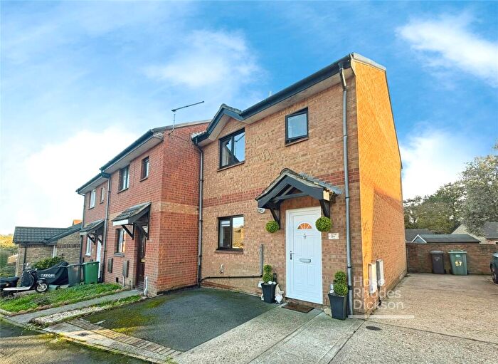 3 Bedroom End Of Terrace House For Sale In Mary Rose Avenue, Wootton Bridge, Ryde, PO33