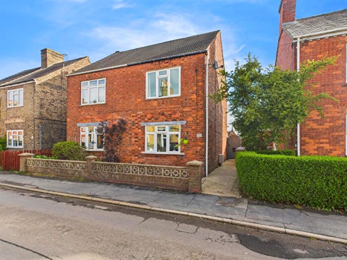 3 Bedroom Semi-Detached House For Sale In Bourne Road, Alford, LN13