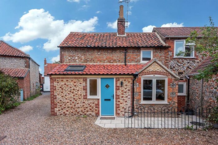 2 Bedroom End Of Terrace House For Sale In Weston Square, Holt, NR25