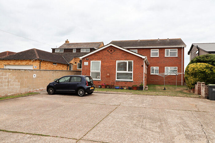 2 Bedroom Flat For Sale In Southwood Road, Hayling Island, PO11