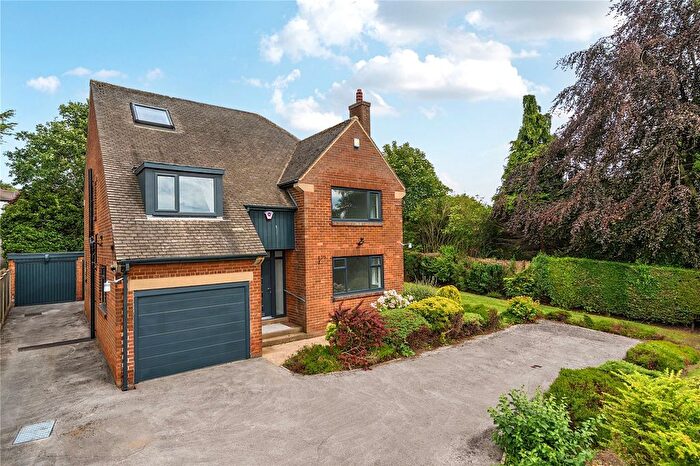 5 Bedroom Detached House For Sale In Waterloo Road, Pudsey, West Yorkshire, LS28