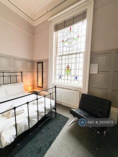 1 Bedroom Flat To Rent In Deluxe Hotel Rooms, Brighton, BN3