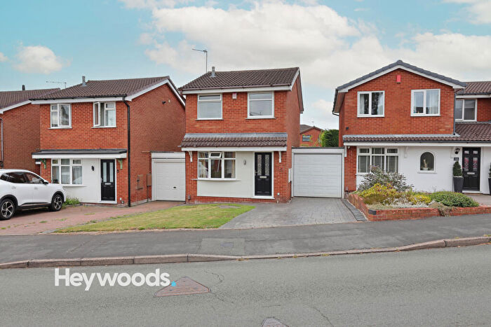 2 Bedroom Detached House For Sale In Woodbridge Road, Westbury Park, Newcastle-under-Lyme, ST5
