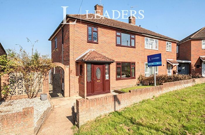 3 Bedroom Semi-detached House For Sale In Oakmead, Tonbridge, Kent, TN10